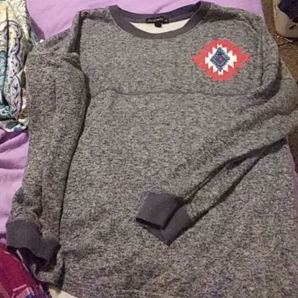 Derek Heart sweater